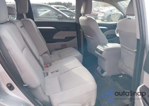 2019 Toyota Highlander Le z USA, uszkodzony, nr VIN 5TDBZRFH6KS730270